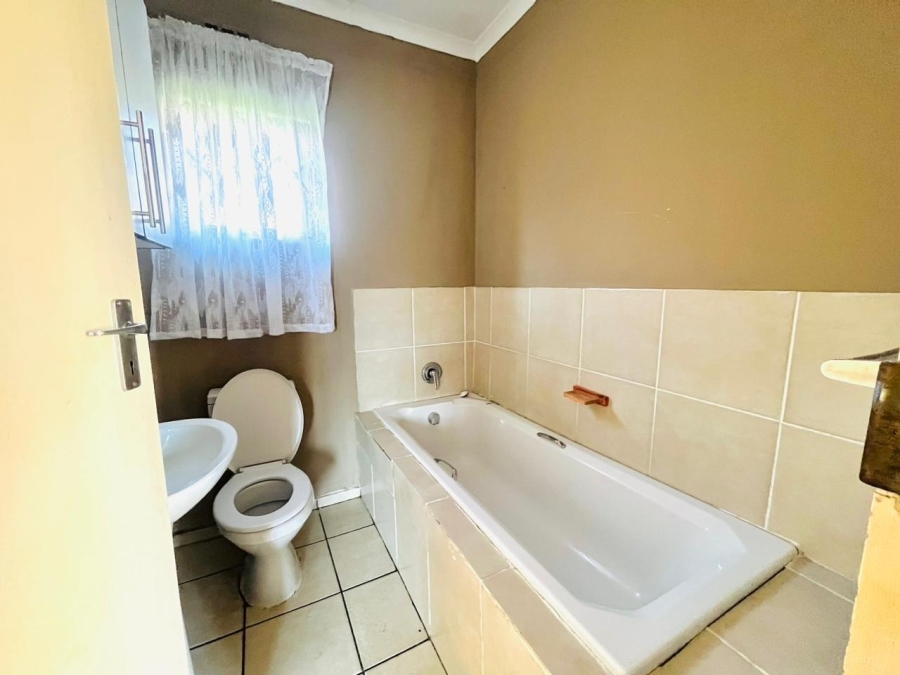 3 Bedroom Property for Sale in Haven Hills Eastern Cape